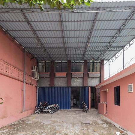 Reddoorz Syariah Near Stasiun Karet Hotel Jakarta Buitenkant foto
