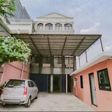 Reddoorz Syariah Near Stasiun Karet Hotel Jakarta Buitenkant foto