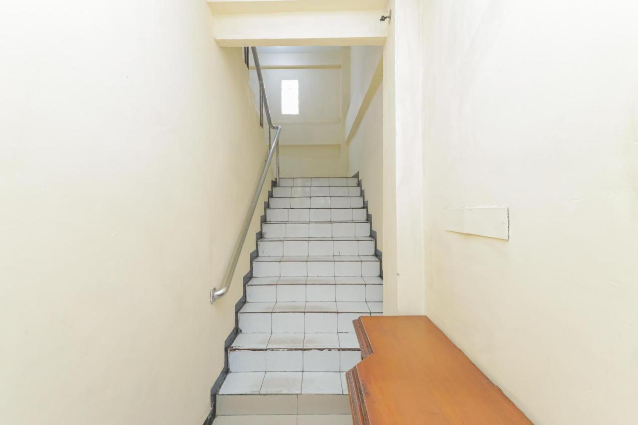 Reddoorz Syariah Near Stasiun Karet Hotel Jakarta Buitenkant foto