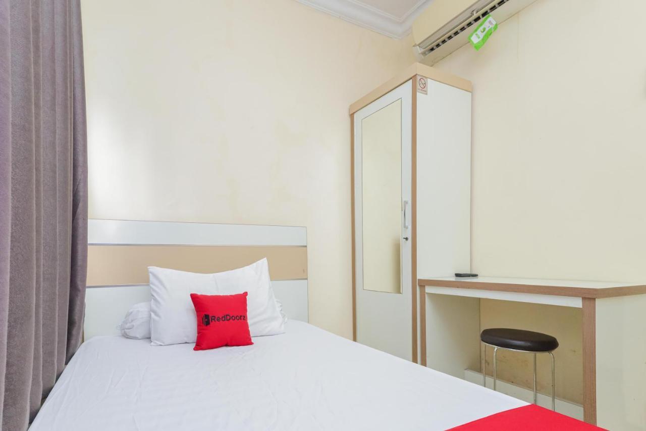 Reddoorz Syariah Near Stasiun Karet Hotel Jakarta Buitenkant foto