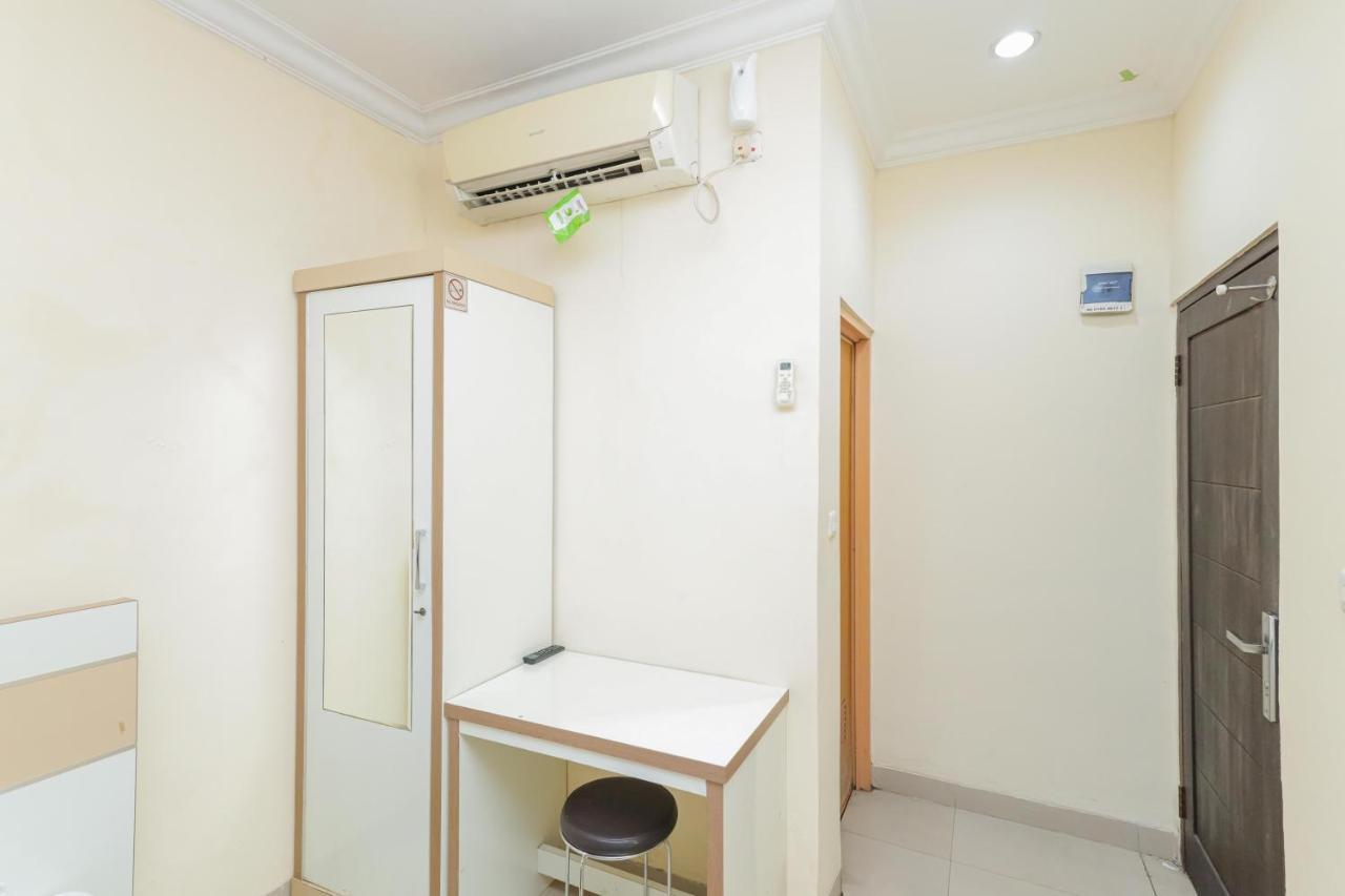 Reddoorz Syariah Near Stasiun Karet Hotel Jakarta Buitenkant foto